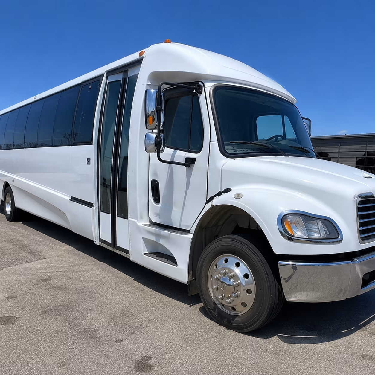 fontana professional shuttles for fontana employees