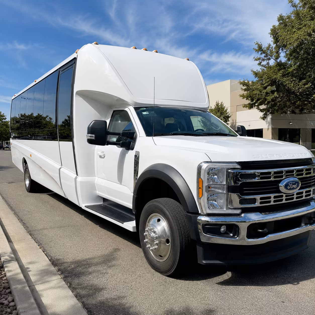 ontario educational field trip charter bus rentals in ontario
