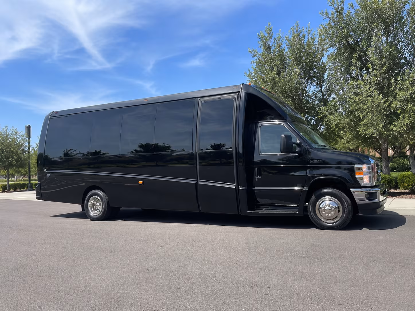 ranchocucamongacharterbuscompany com makes it easy to plan a bachelorette or birthday wine tour in the ie