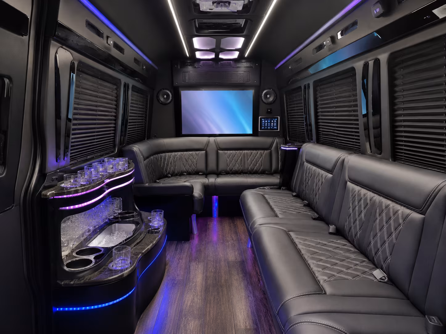 ranchocucamongacharterbuscompany com makes it possible to find airport shuttles for out of town wedding guests